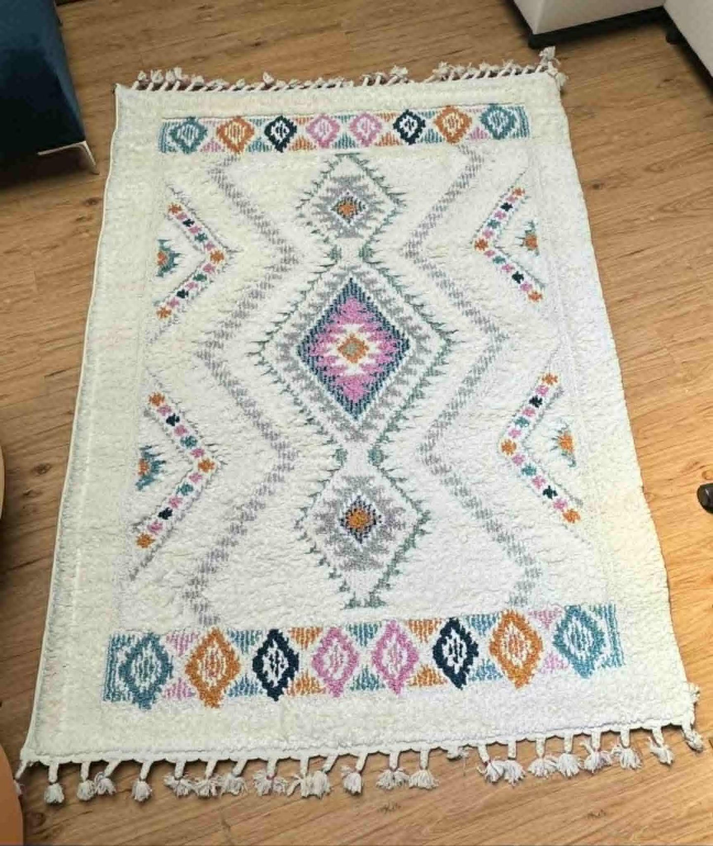 Pepper Cream Soft & Fluffy Fringed Rug