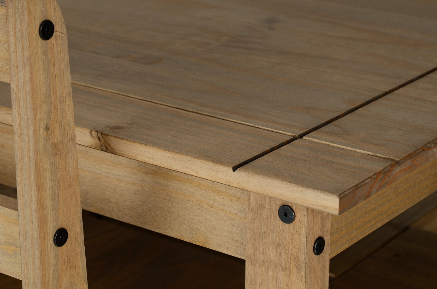 PAN Dining Table & 4 Chairs